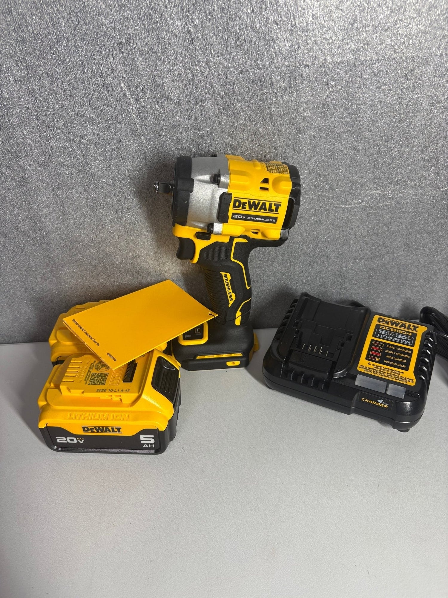 DeWalt — Combo Kits - Pro Grade Tools