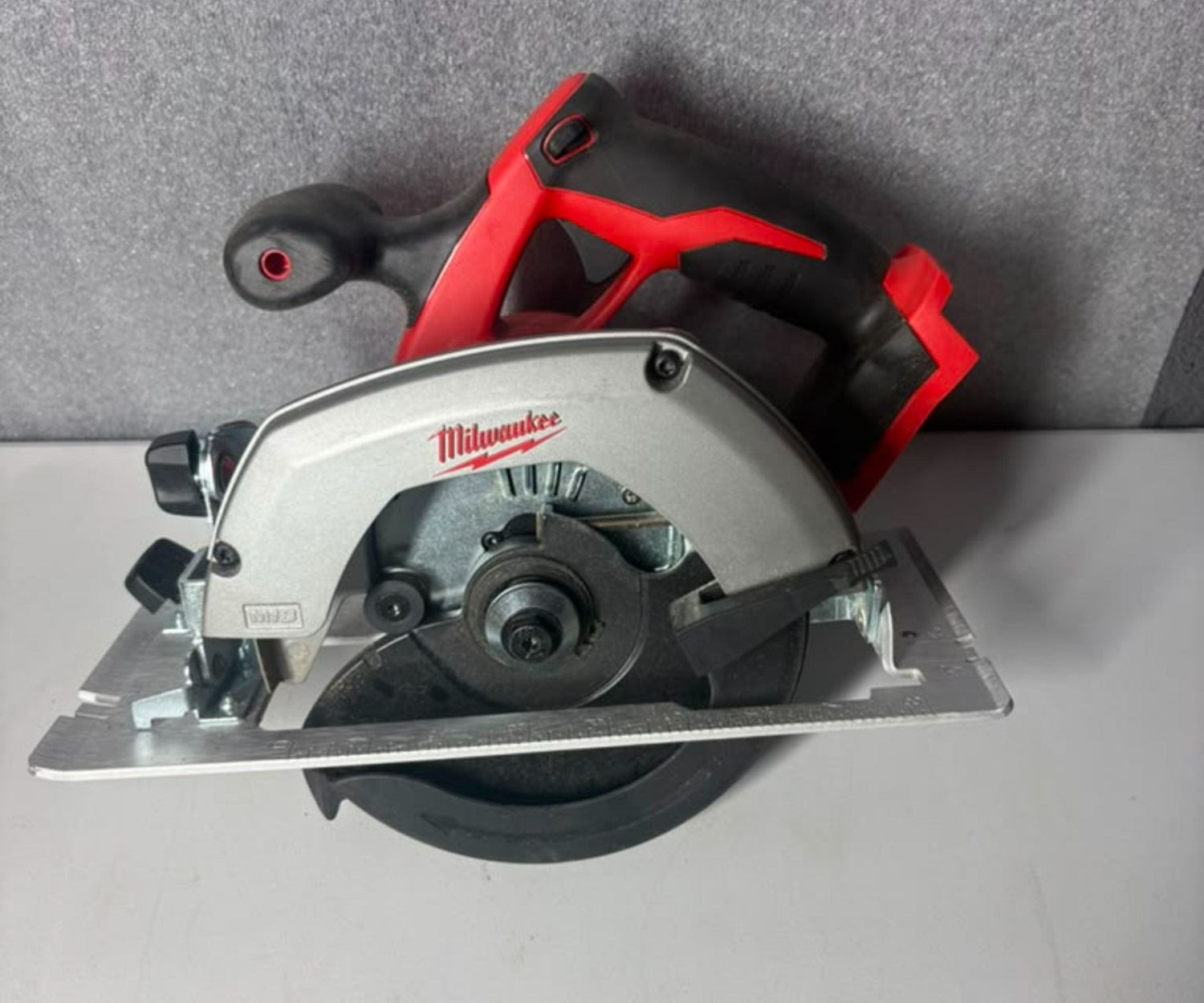 Milwaukee — Saws and Grinders - Pro Grade Tools