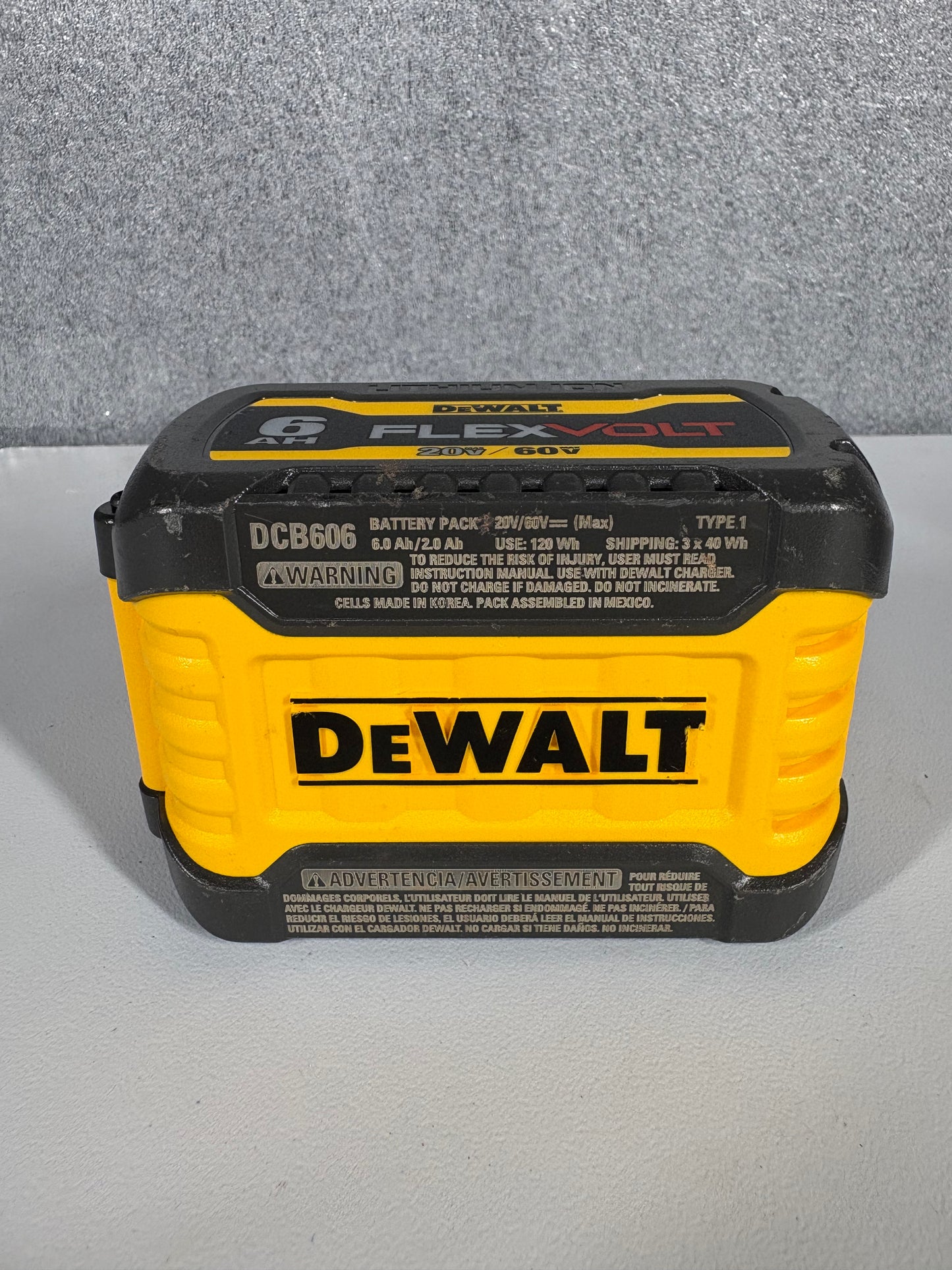 DEWALT FLEXVOLT 20V/60V MAX Lithium Ion Battery, 6.0-Ah (DCB606)