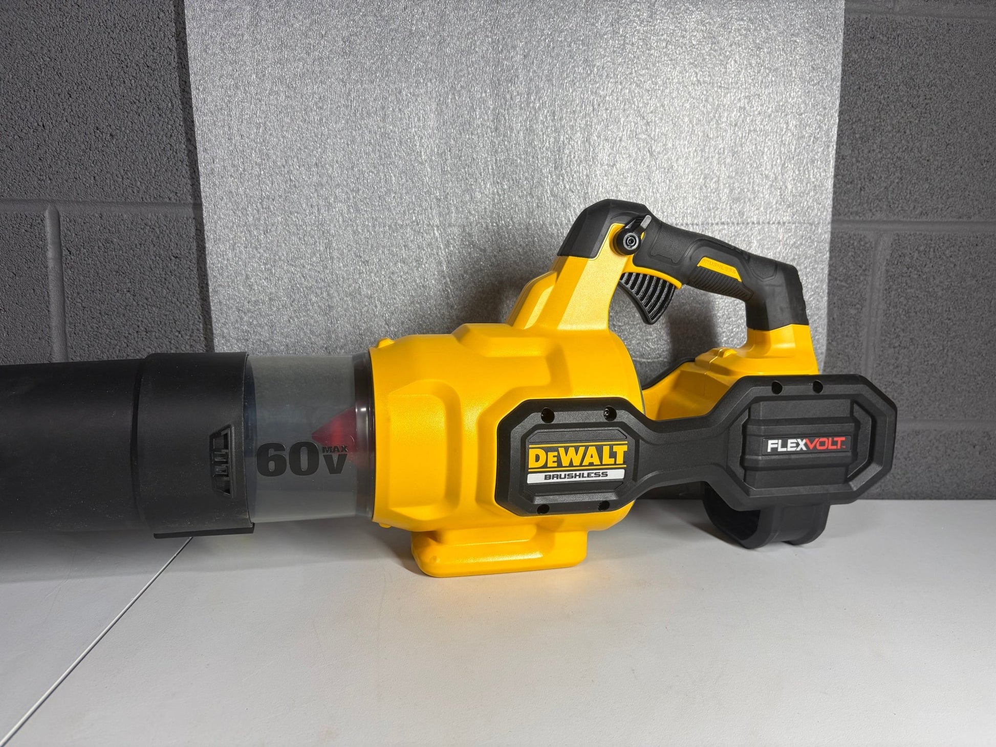 Dewalt Blower AXIAL HNDHLD 60V 600CFM DCBL772B - Pro Grade Tools